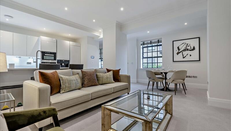 2 bed property in Palace Wharf, Rainville Road, London